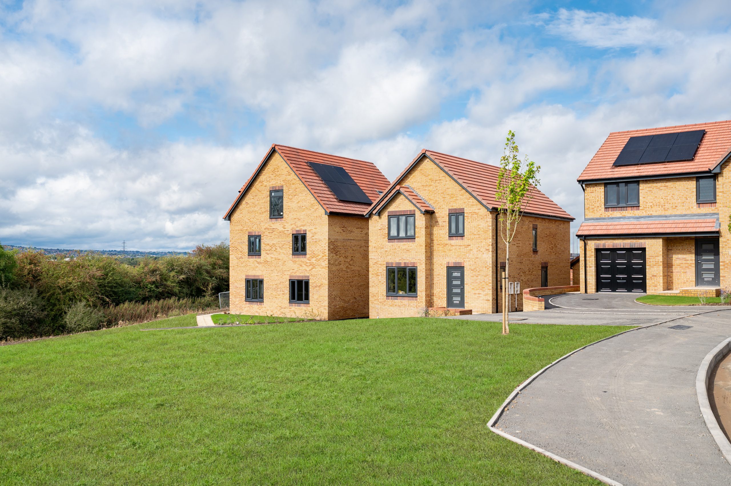 4 bedroom House (unspecified) Under Offer