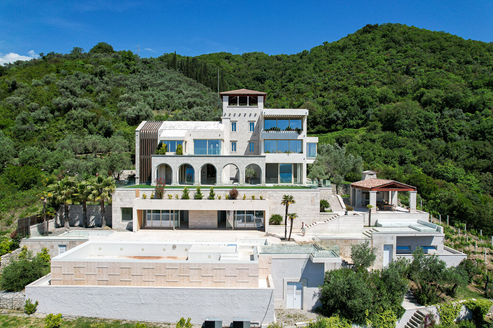 7 bedroom Villa For Sale