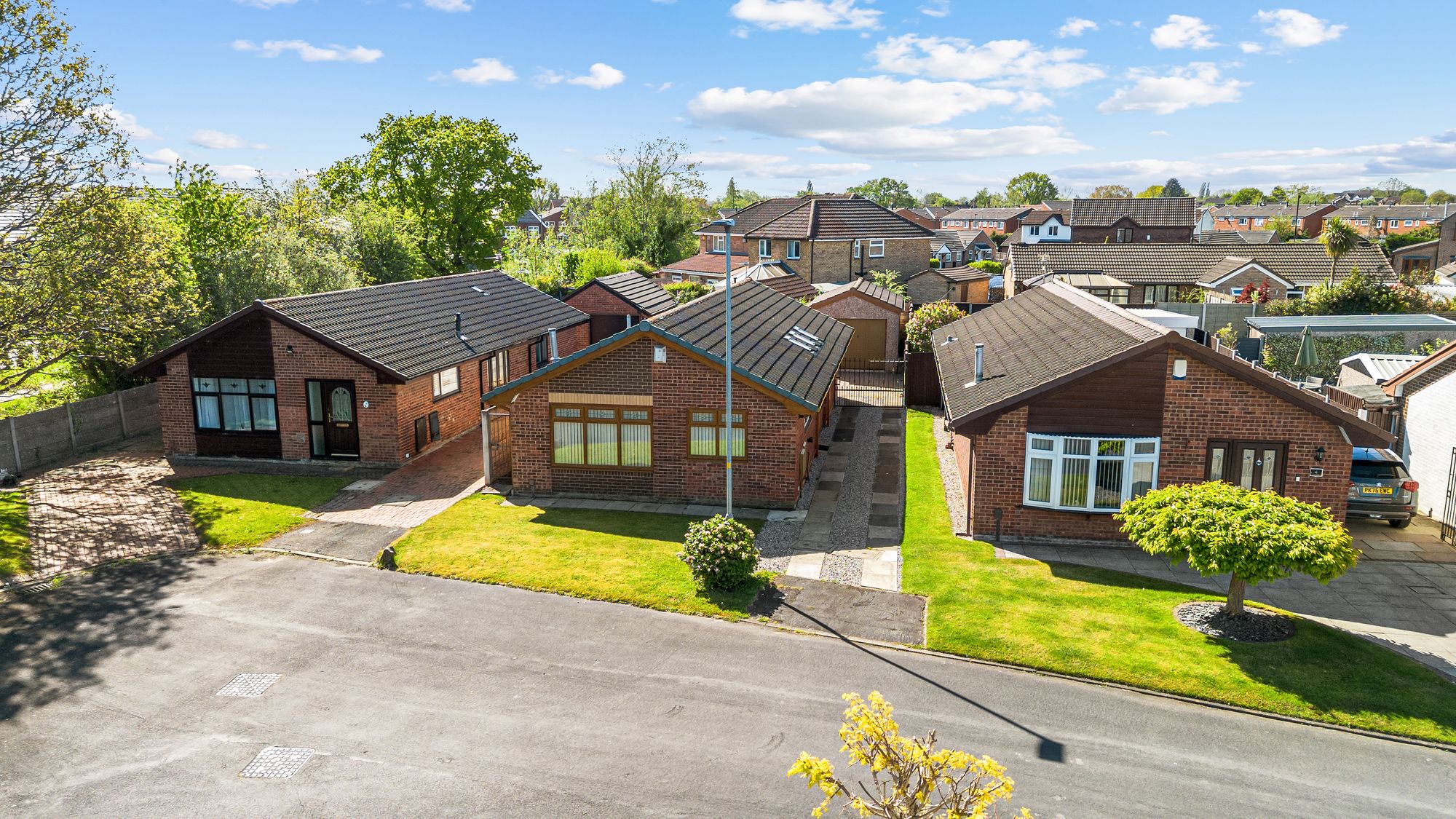 3 bedroom Detached bungalow Under Offer