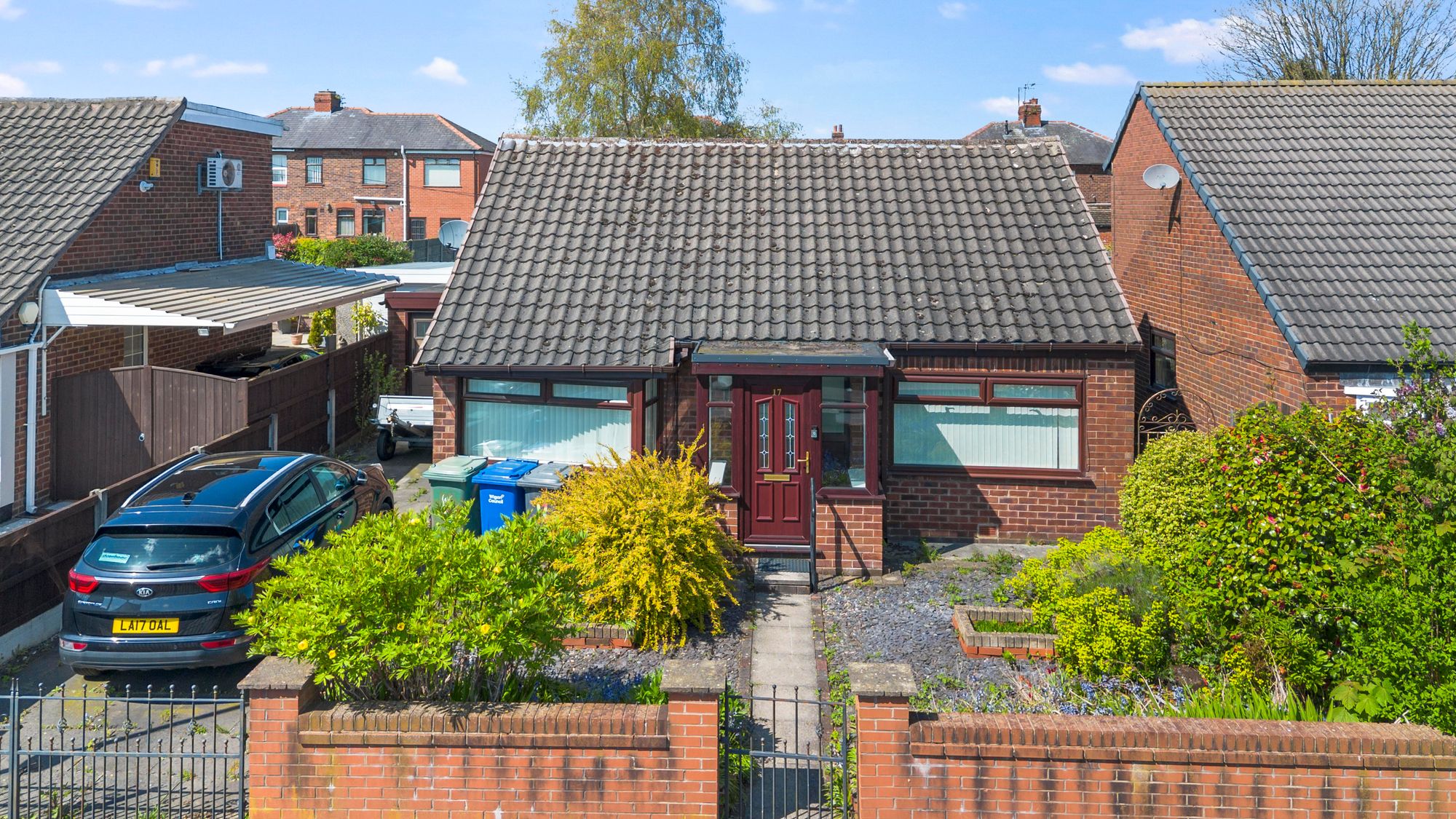 2 bedroom Detached bungalow For Sale