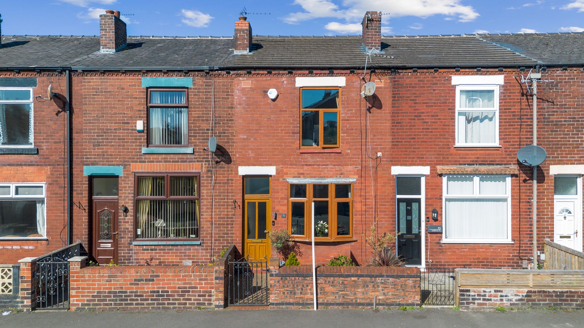 2 bedroom Terraced House Under Offer