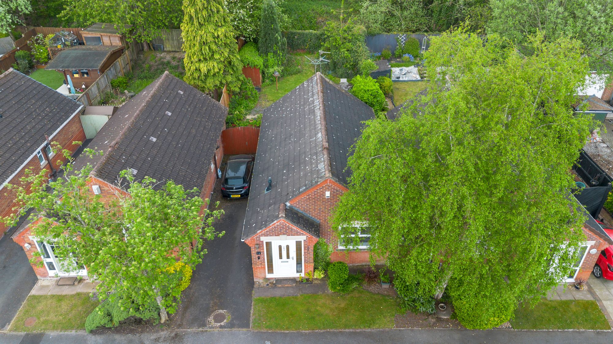 2 bedroom Detached bungalow For Sale