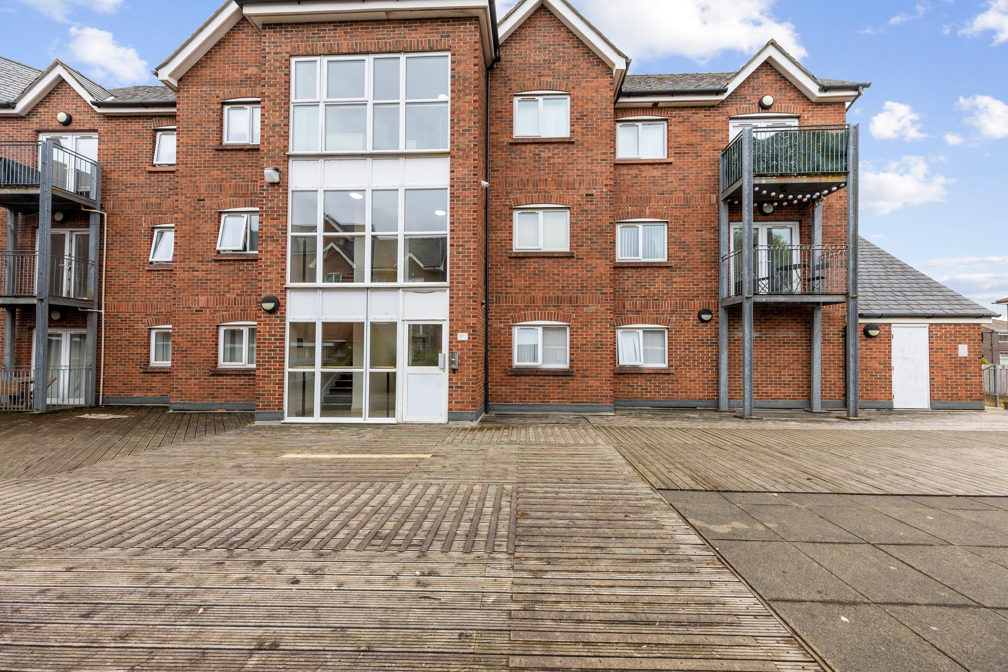 2 bedroom Flat share For Sale