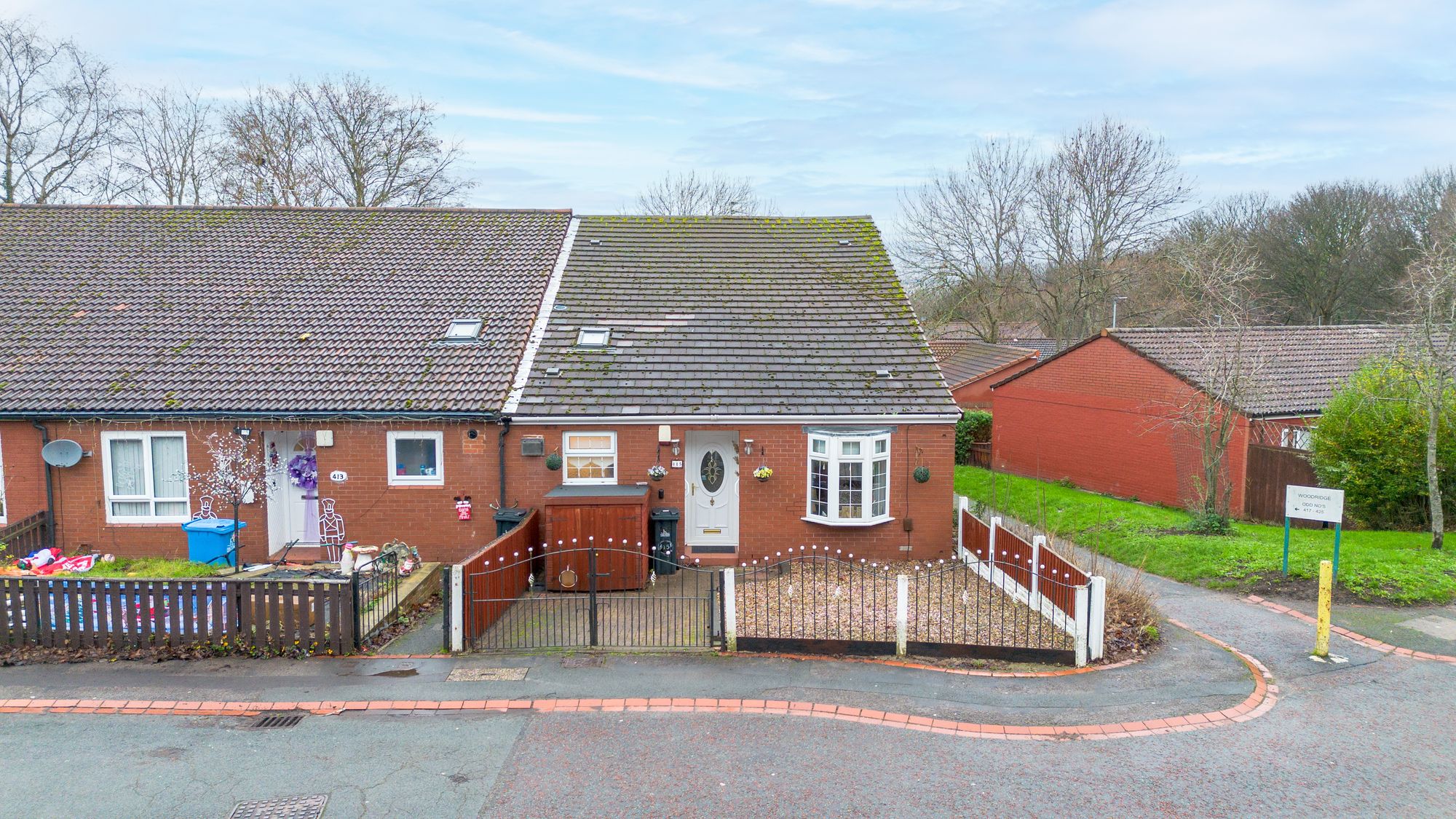 3 bedroom End of terrace house Under Offer