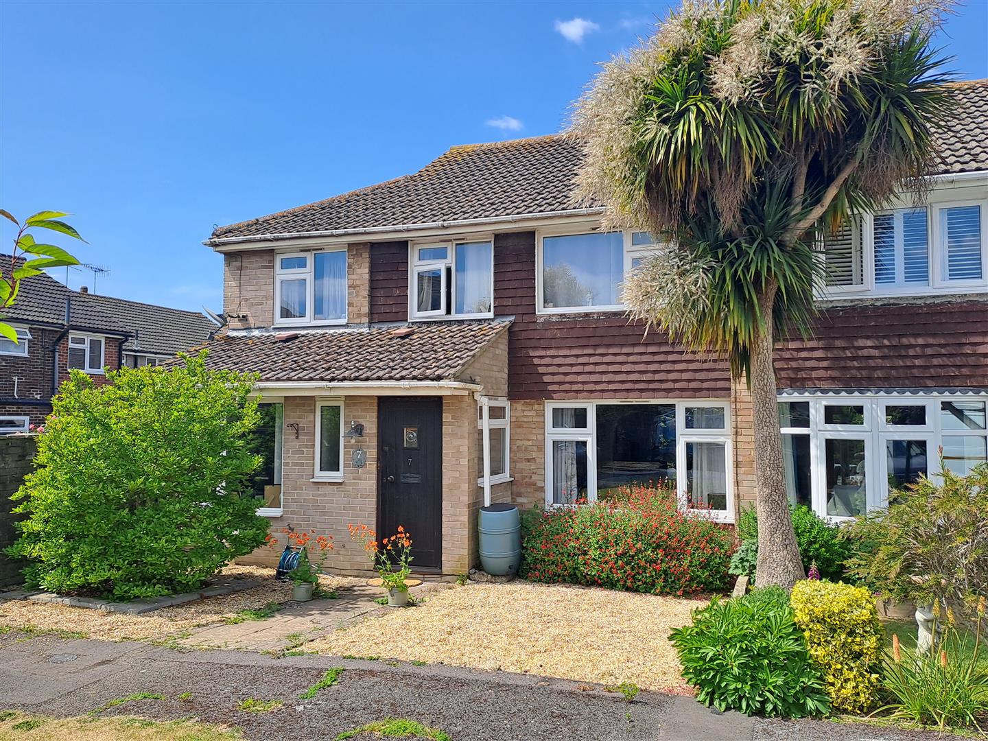 5 bedroom Semi-detached house For Sale