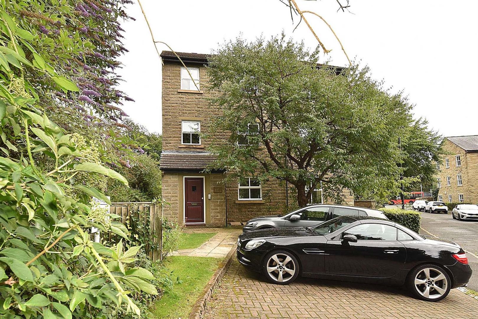 2 bedroom  Under Offer