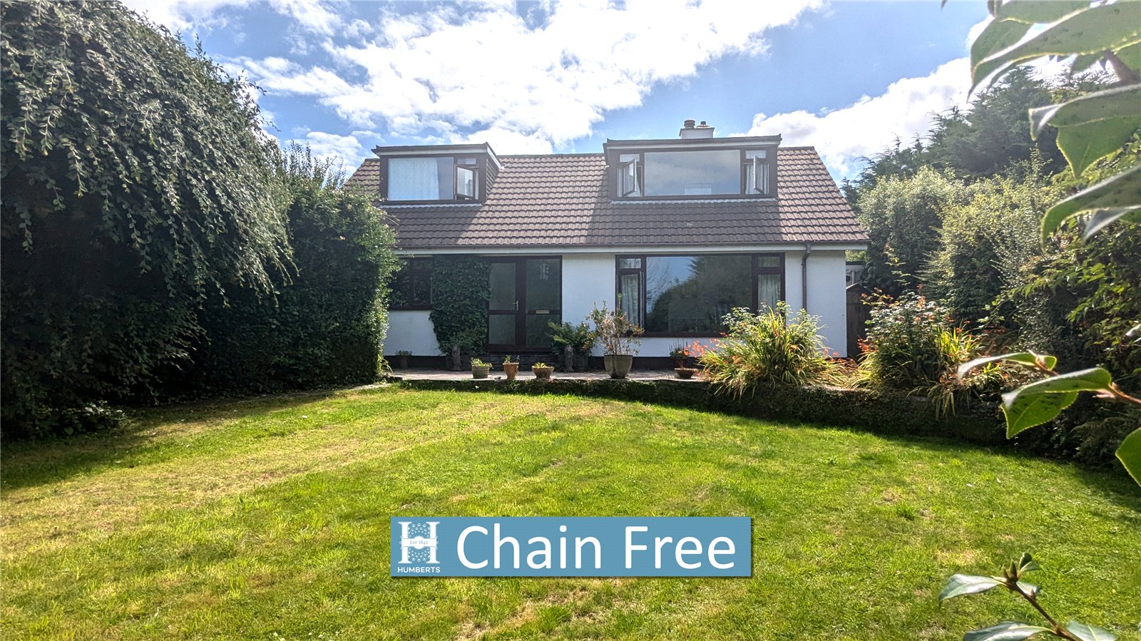 4 bedroom Detached house Under Offer