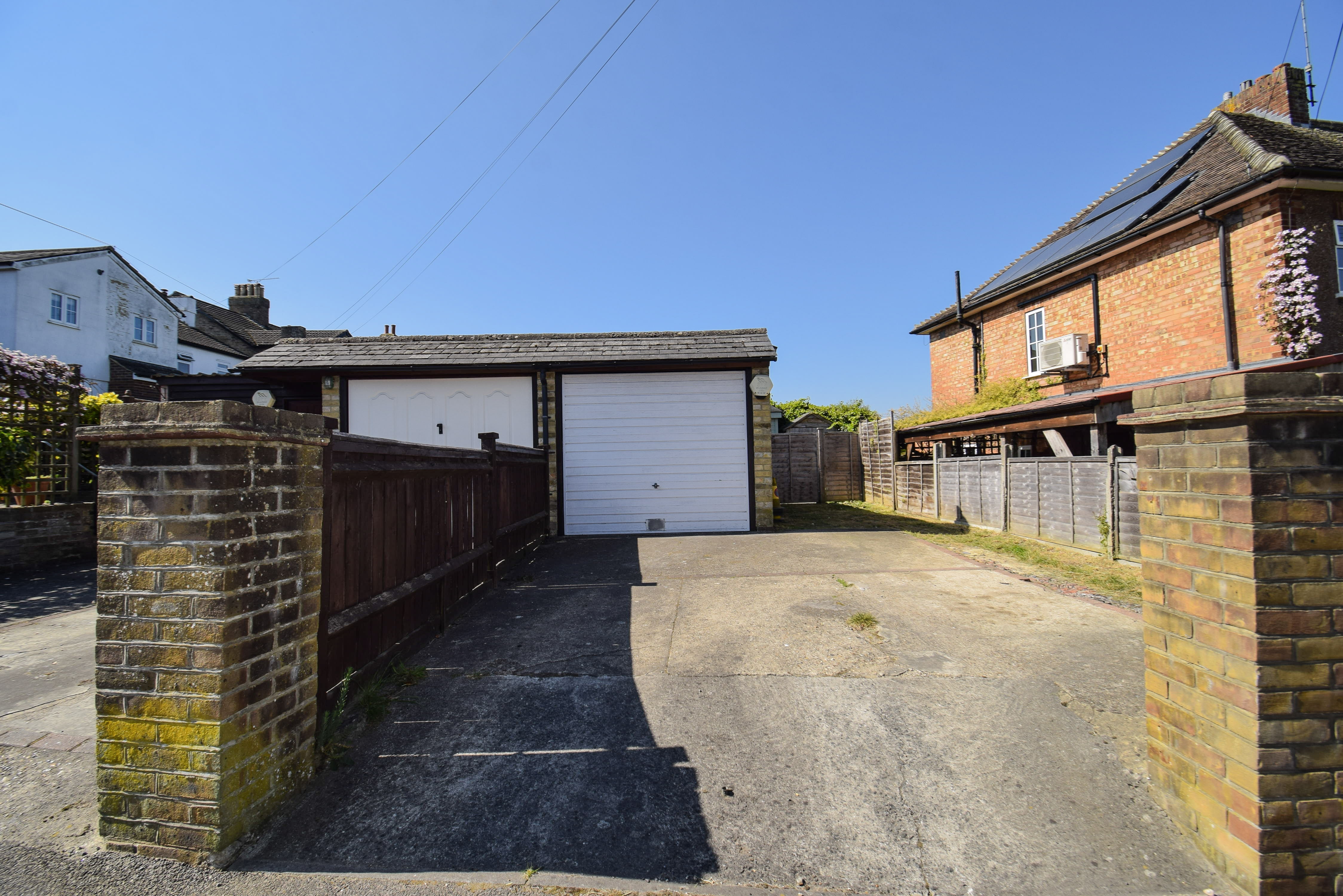  Land (Residential) Under Offer