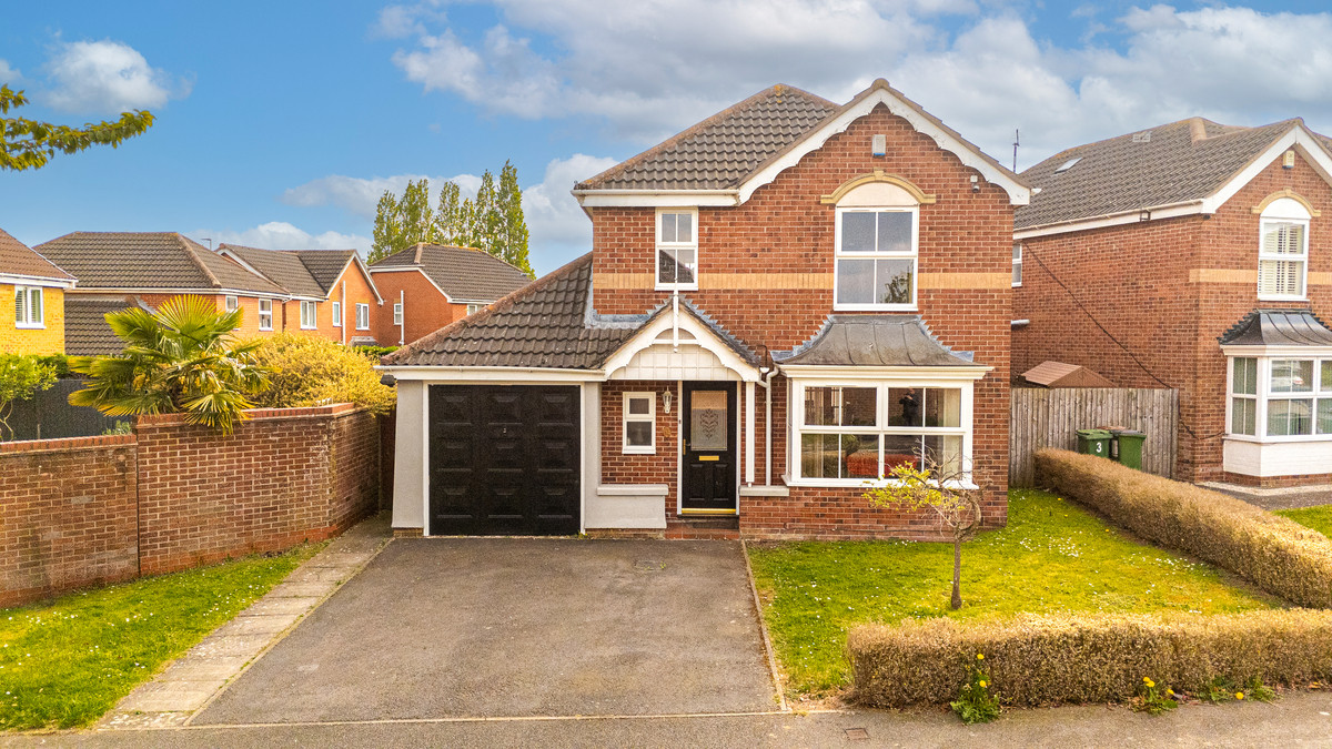 4 bedroom Detached house For Sale