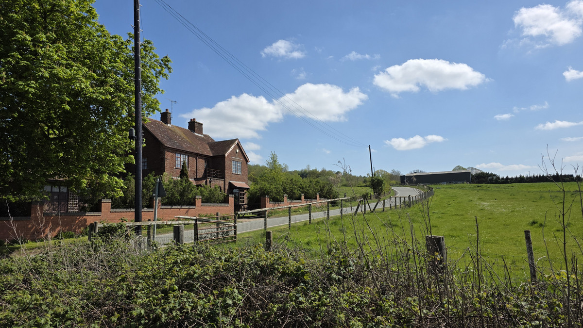 4 bedroom House (unspecified) For Sale