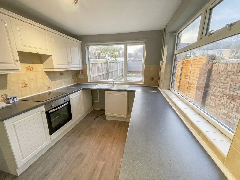 3 bedroom Terraced House To Let