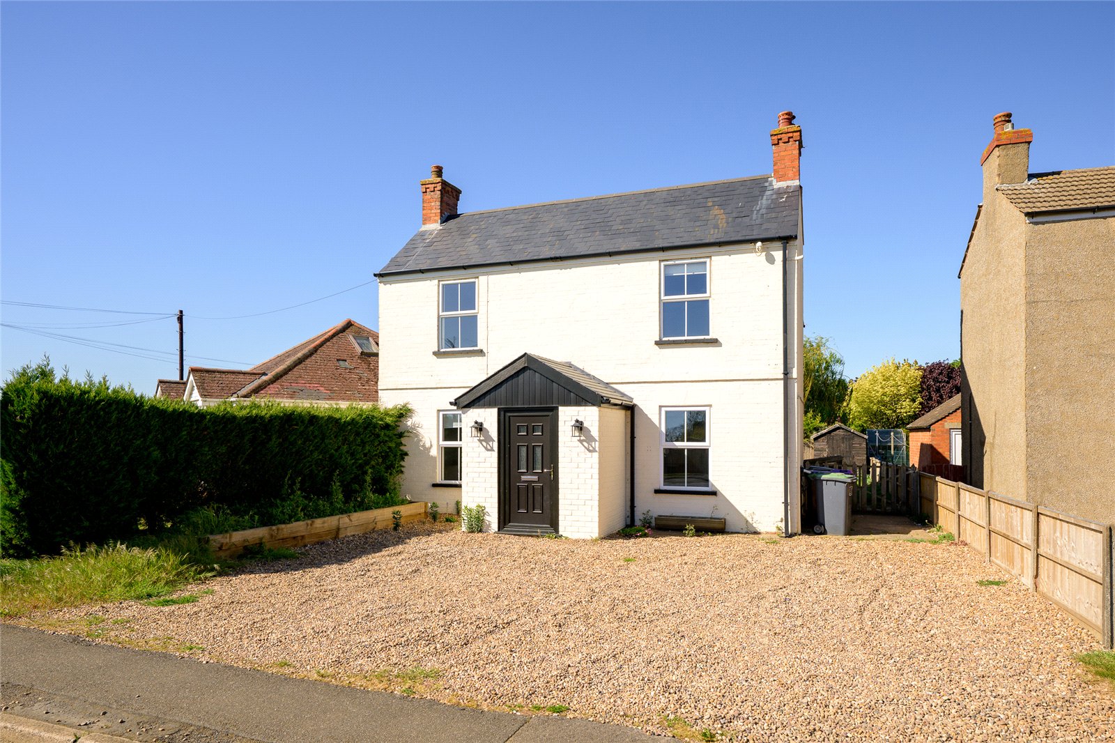 3 bedroom Detached house Under Offer