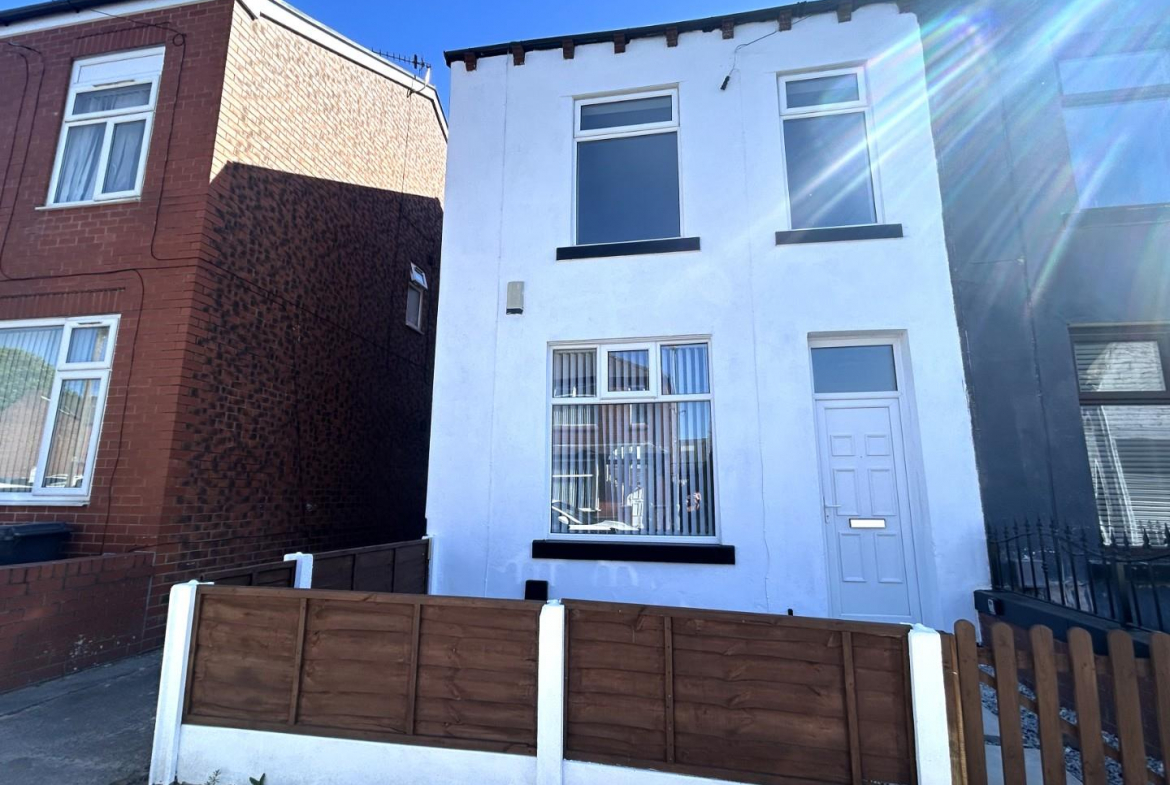 3 bedroom End of terrace house For Sale