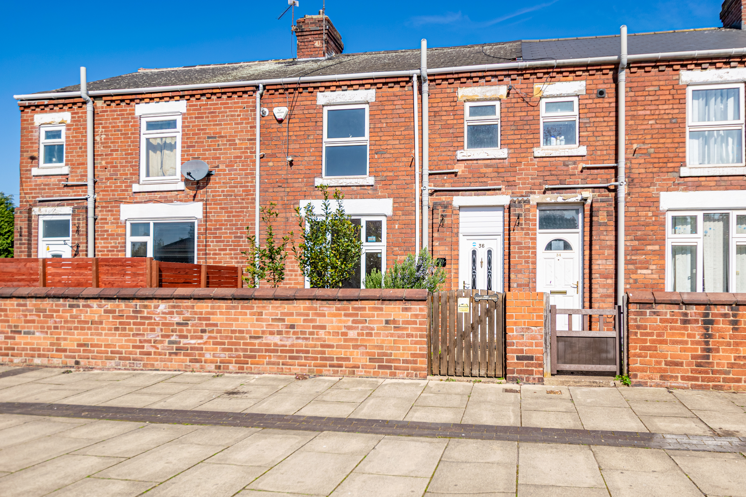 3 bedroom Terraced bungalow Under Offer