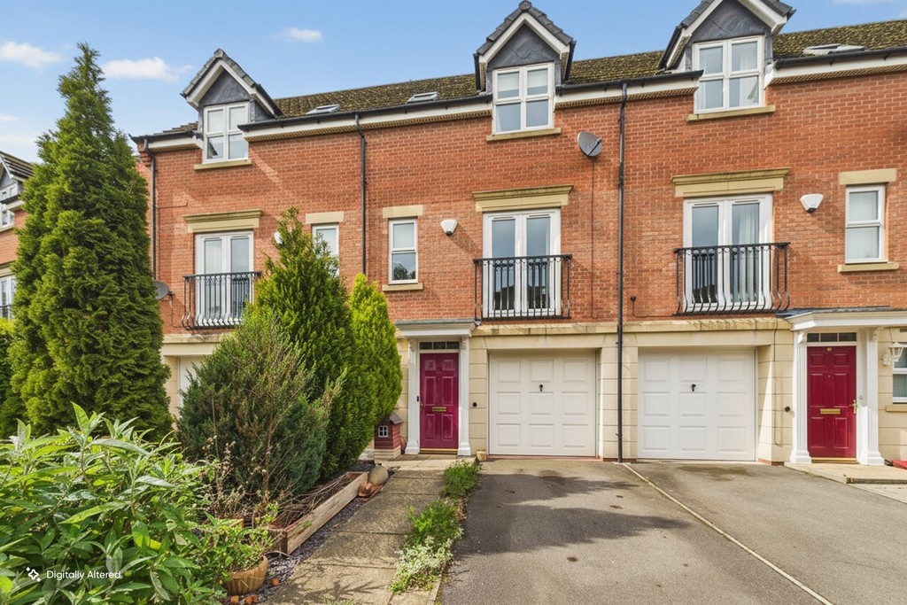 3 bedroom Town house For Sale