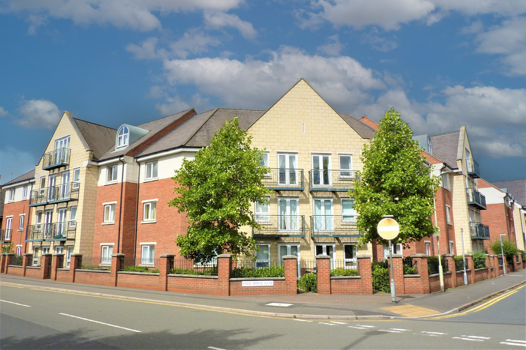 2 bedroom Apartment To Let