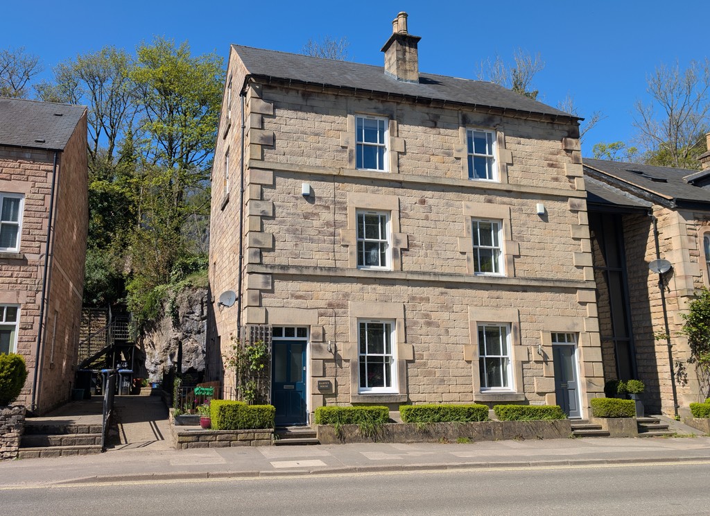 3 bedroom Town house For Sale
