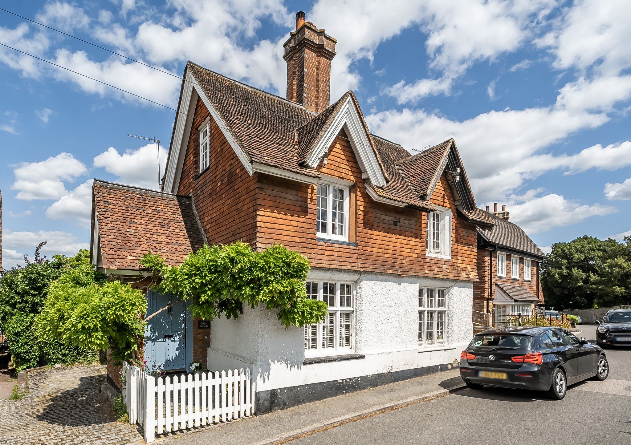 3 bedroom Cottage For Sale