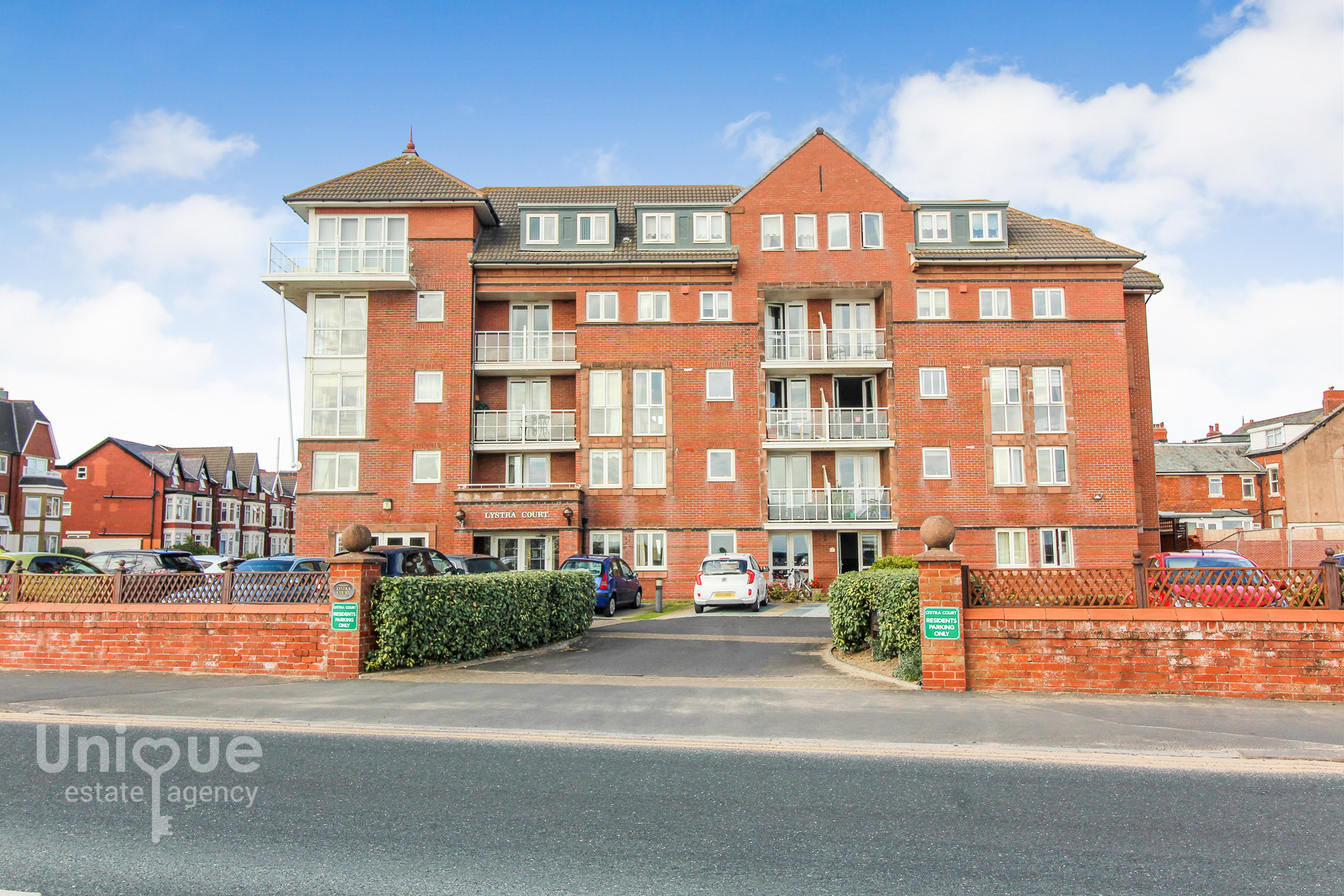 2 bedroom Flat share For Sale