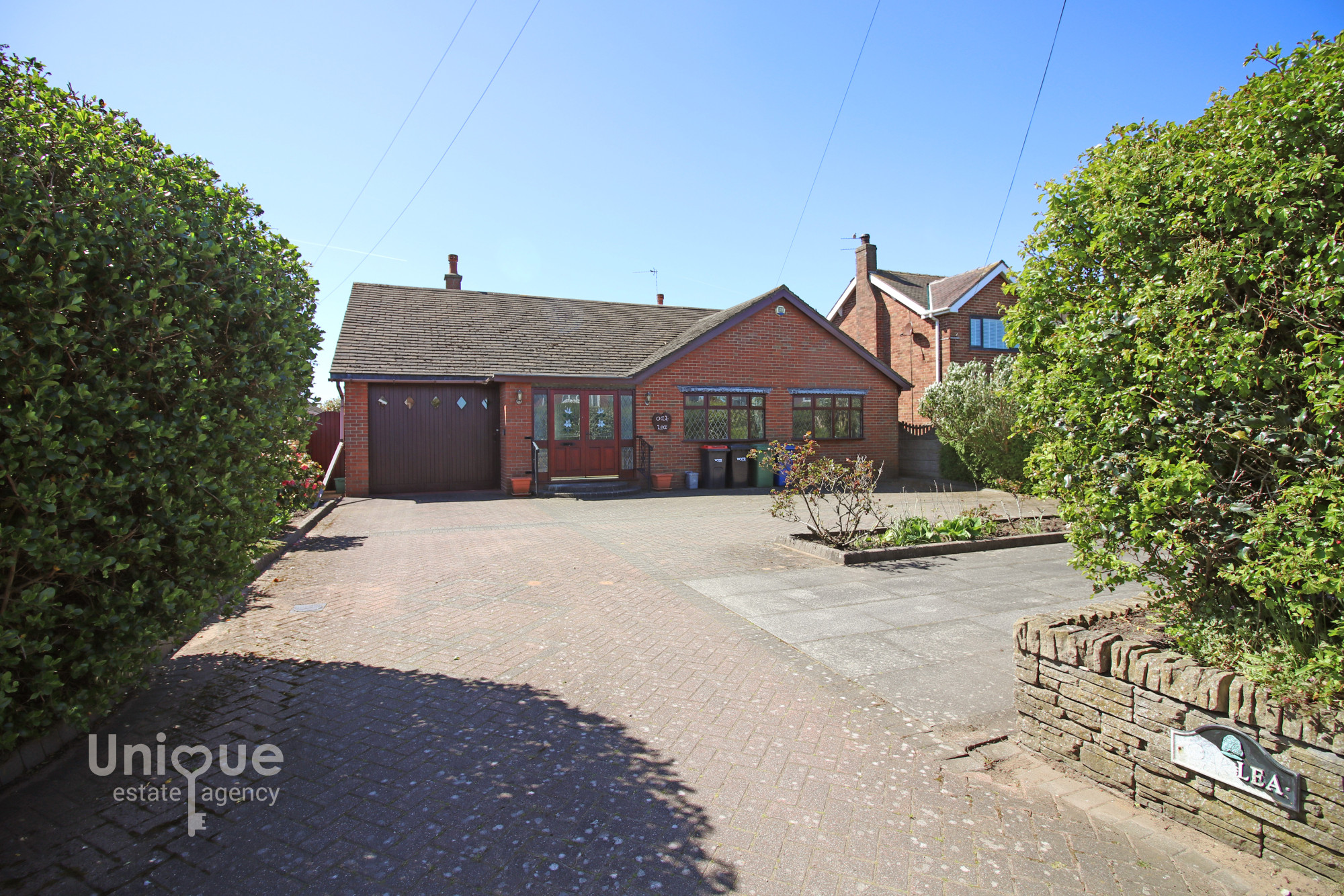 3 bedroom Detached house Under Offer