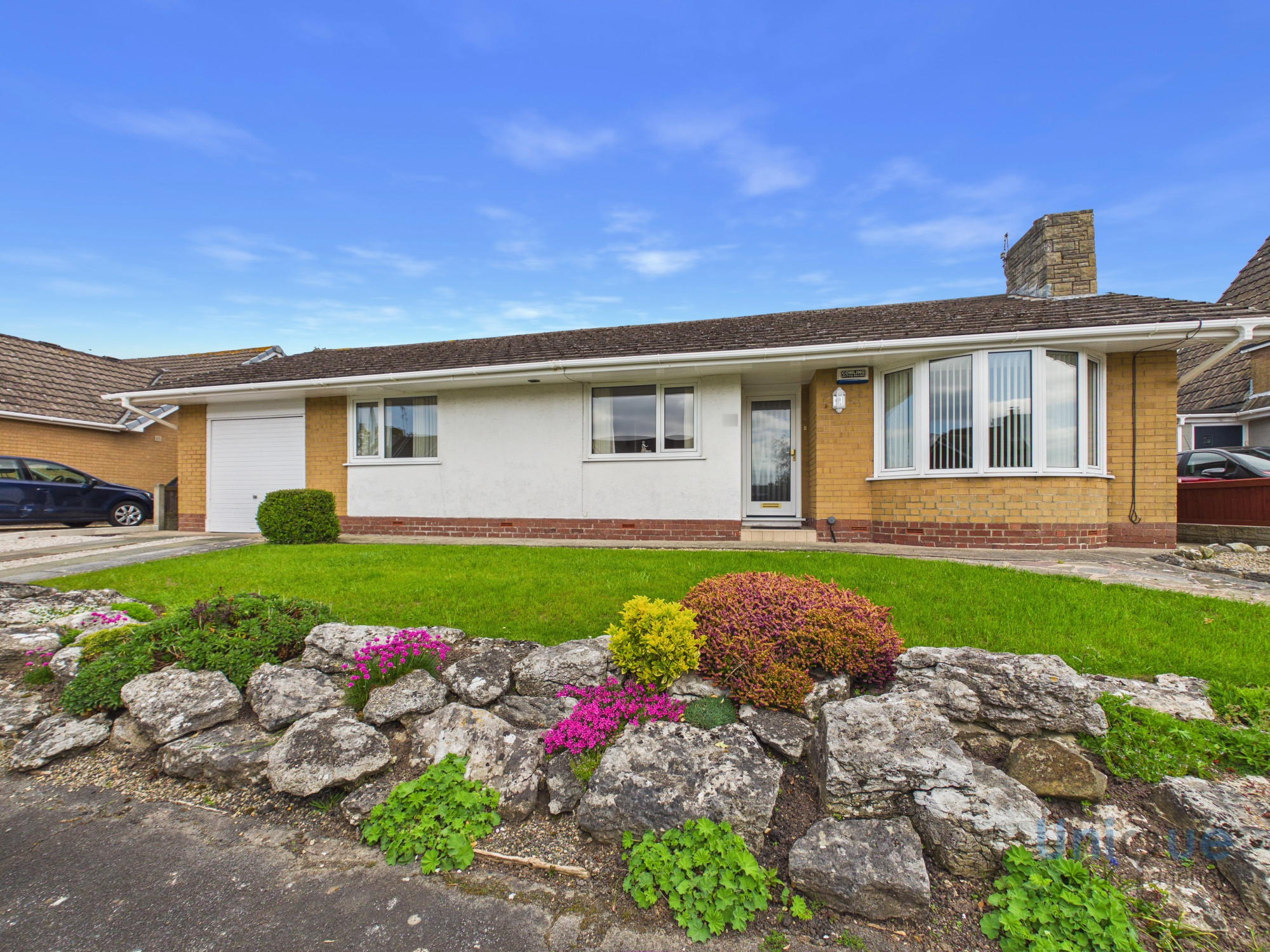 3 bedroom Detached bungalow Under Offer