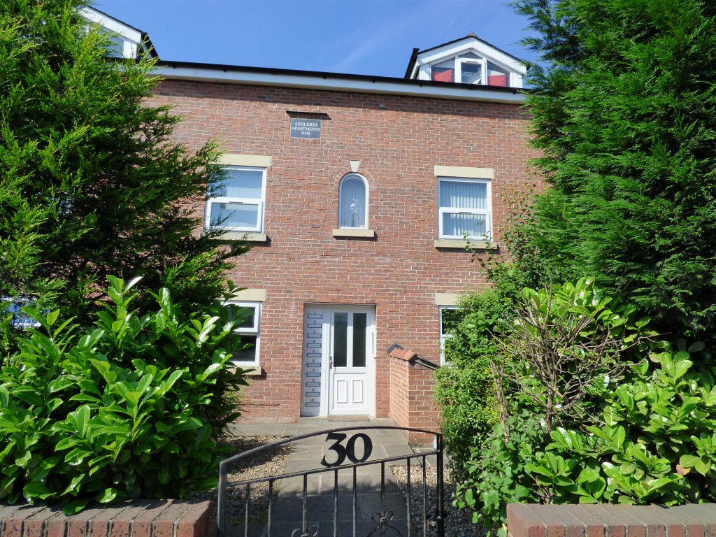 1 bedroom Flat For Sale