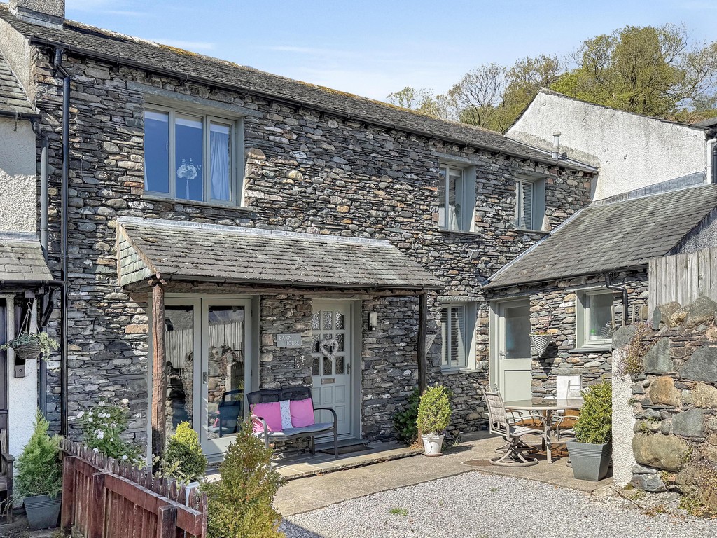3 bedroom Barn For Sale