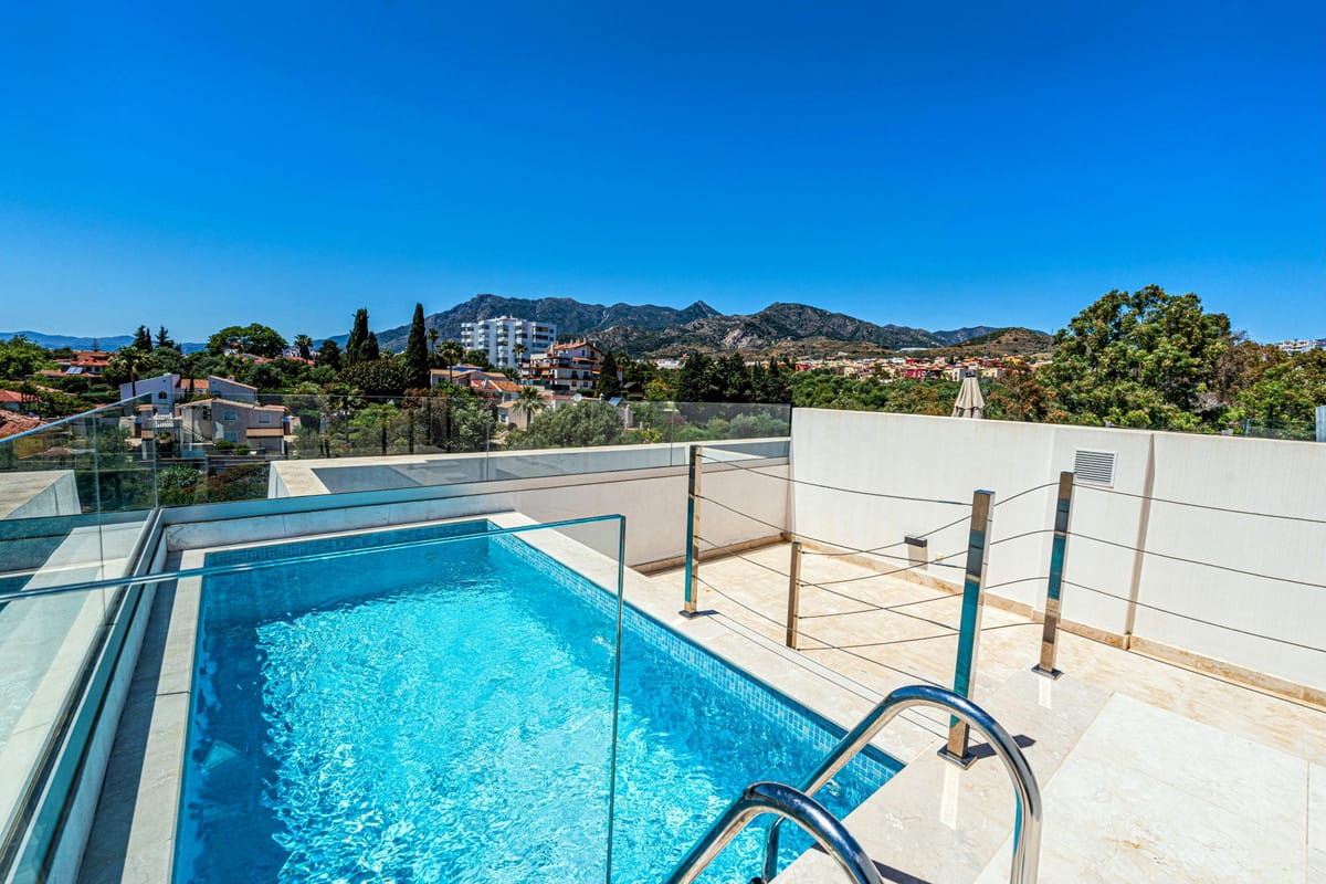 4 bedroom Villa For Sale