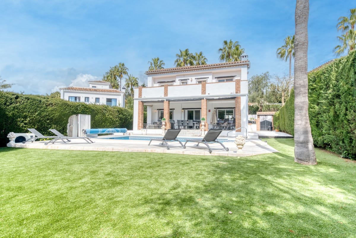 4 bedroom Villa For Sale