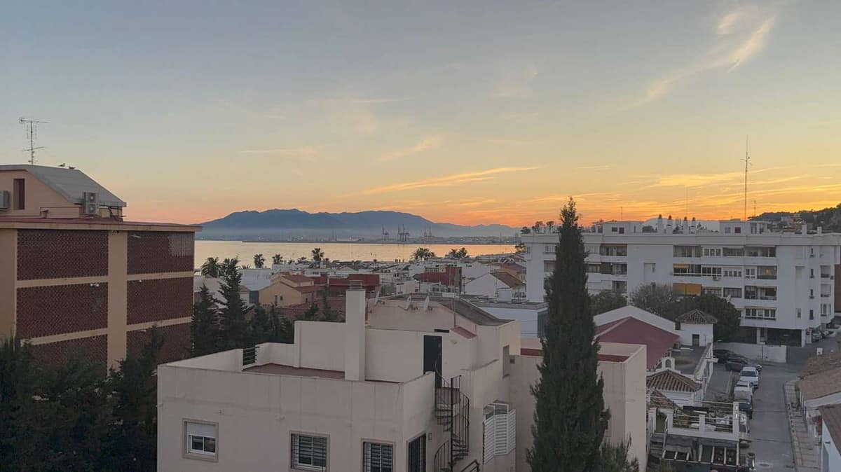 4 bedroom Apartment For Sale