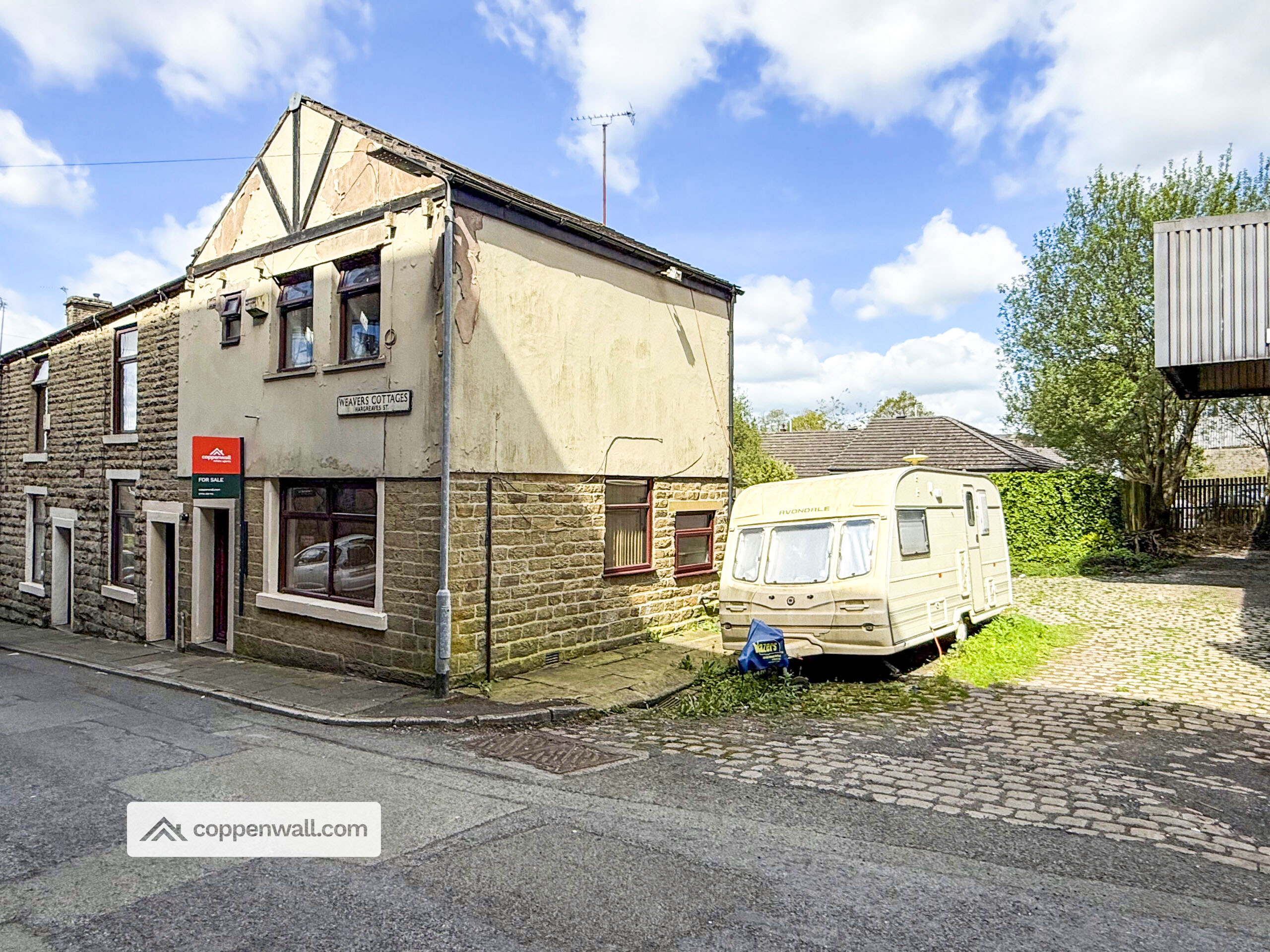 2 bedroom End of terrace house For Sale
