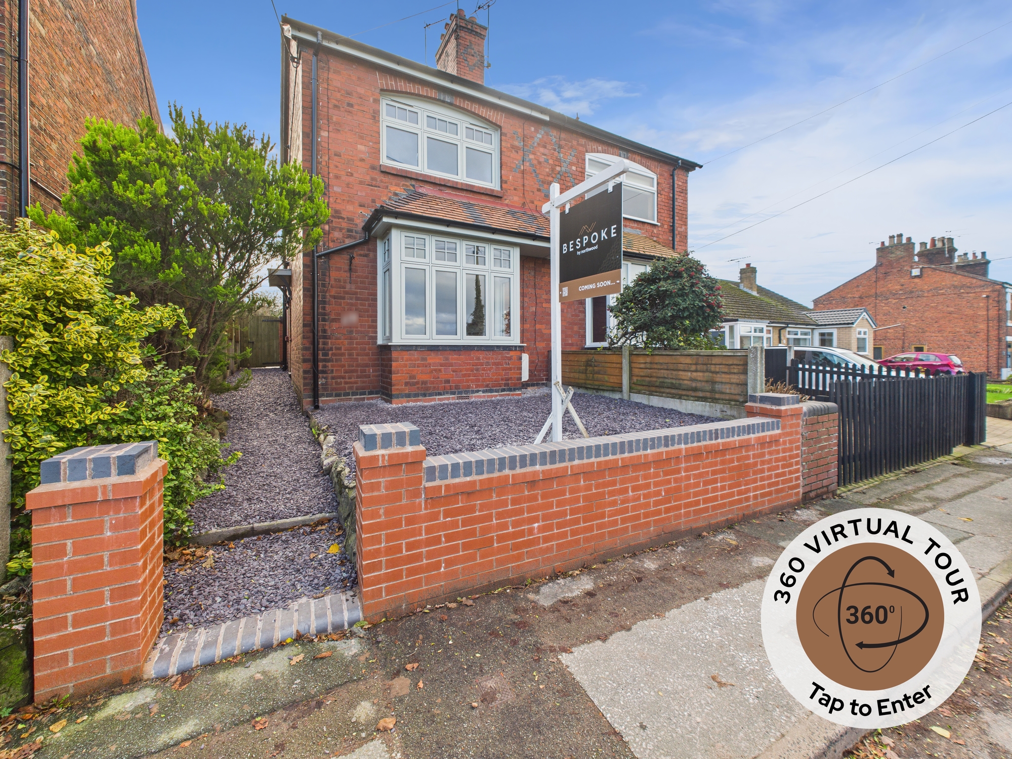 2 bedroom Semi-detached house Under Offer