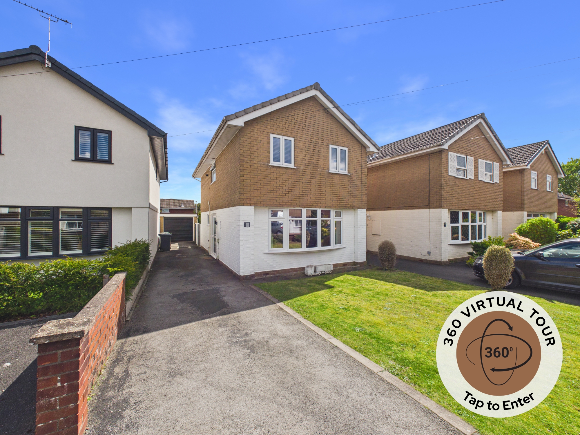 3 bedroom Detached house Under Offer