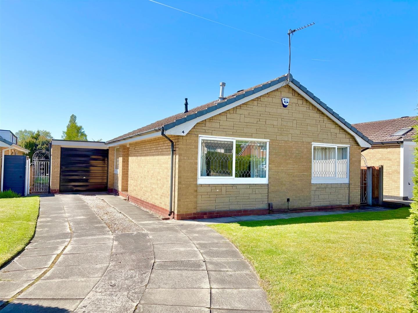 3 bedroom Detached bungalow Under Offer