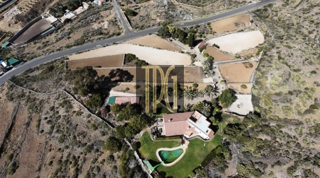 4 bedroom House (unspecified) For Sale