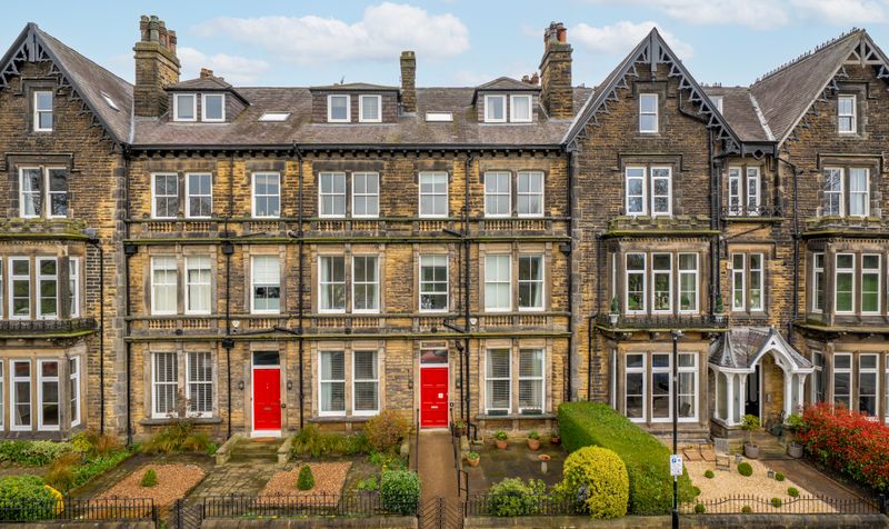 2 bedroom Flat share For Sale