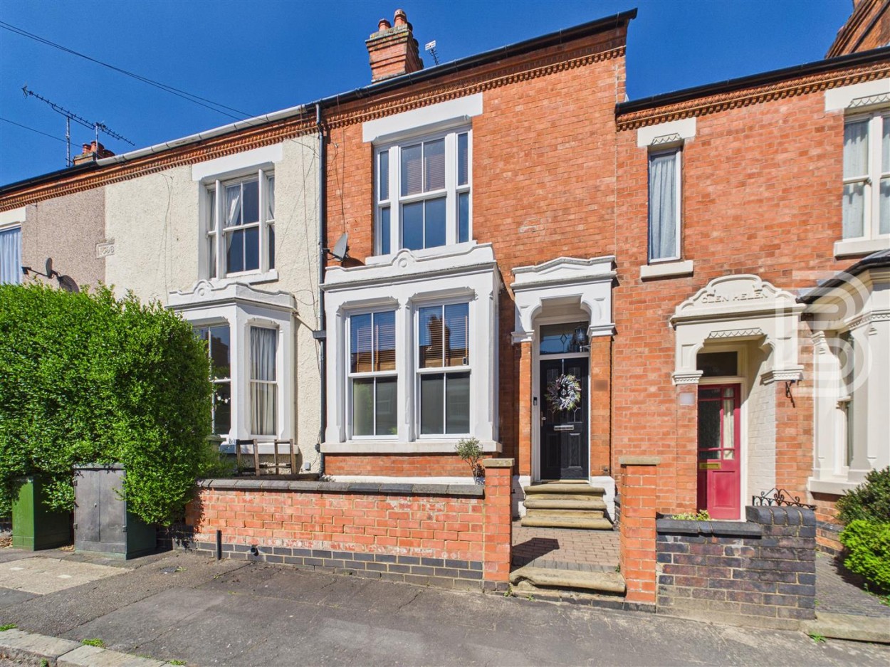 3 bedroom Terraced House Under Offer