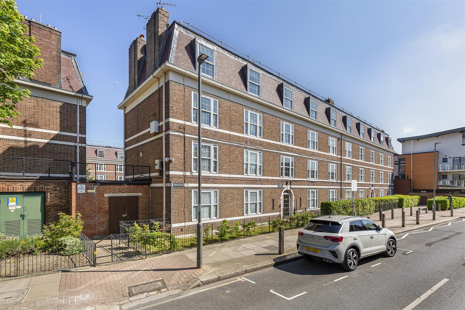 2 bedroom Flat Under Offer