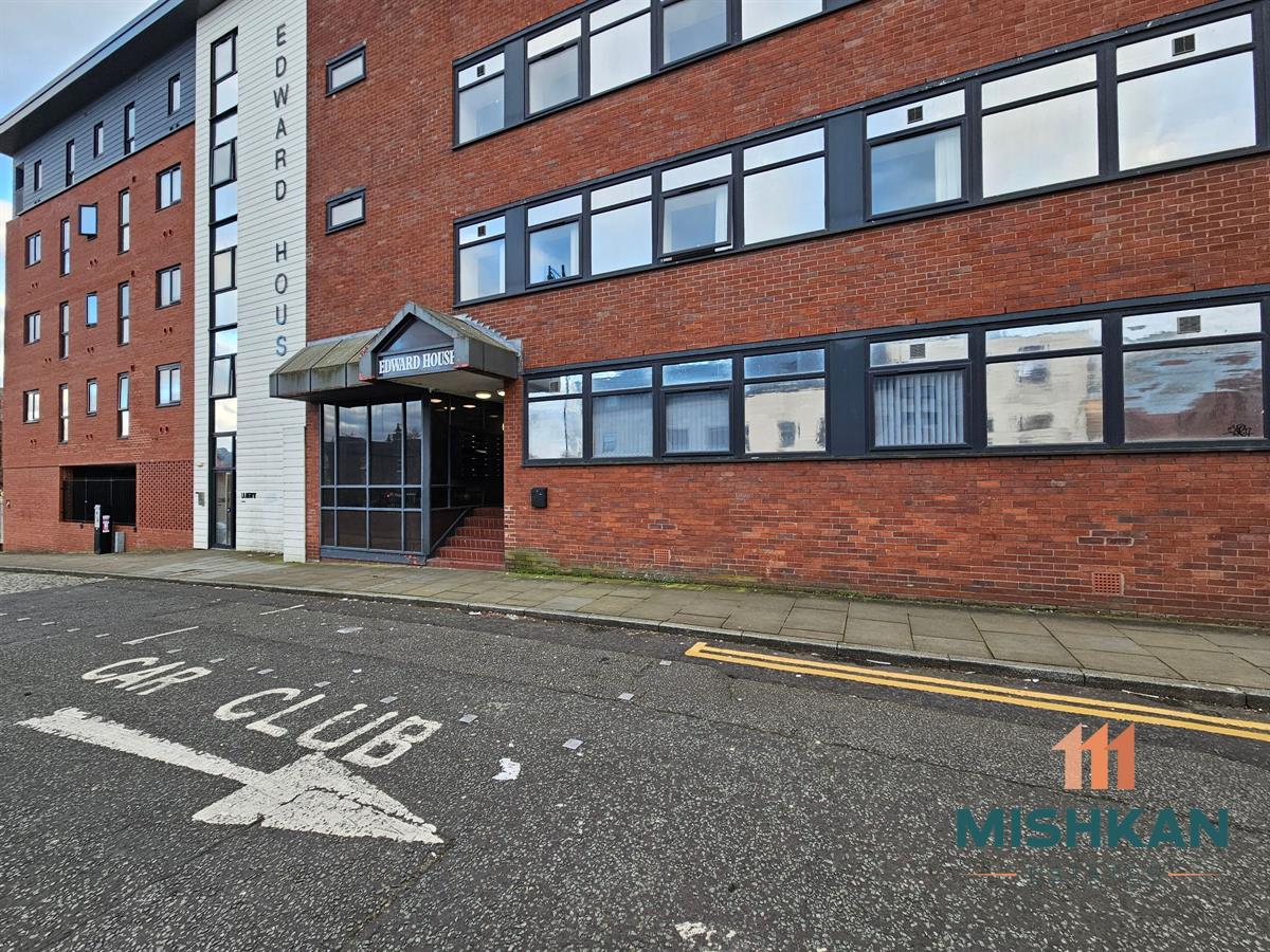 2 bedroom Flat Let