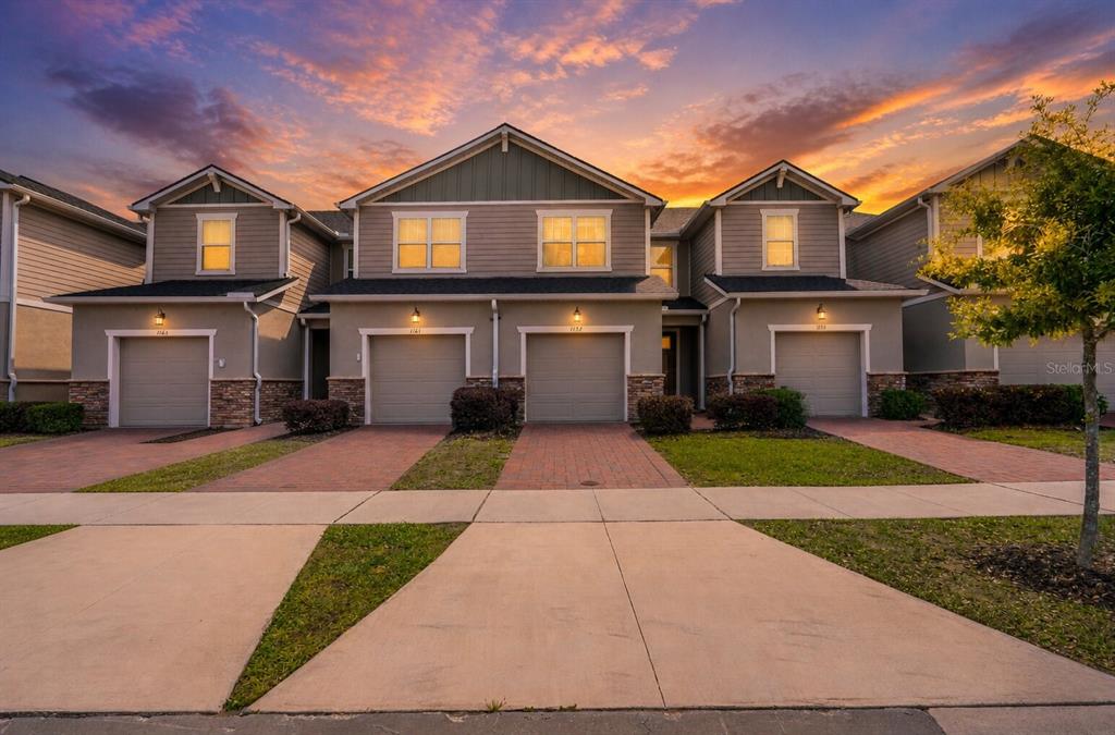3 bedroom Town house For Sale