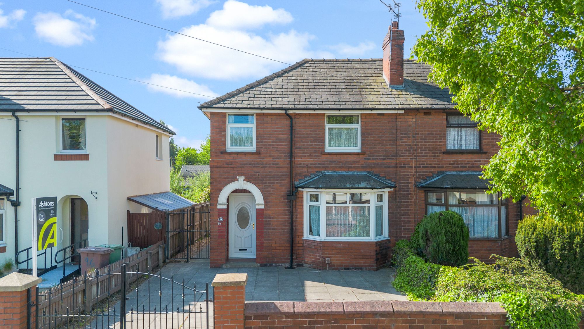 3 bedroom Semi-detached house For Sale