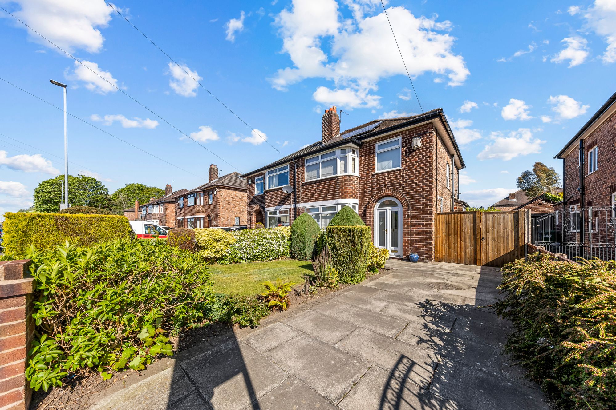 3 bedroom Semi-detached house For Sale