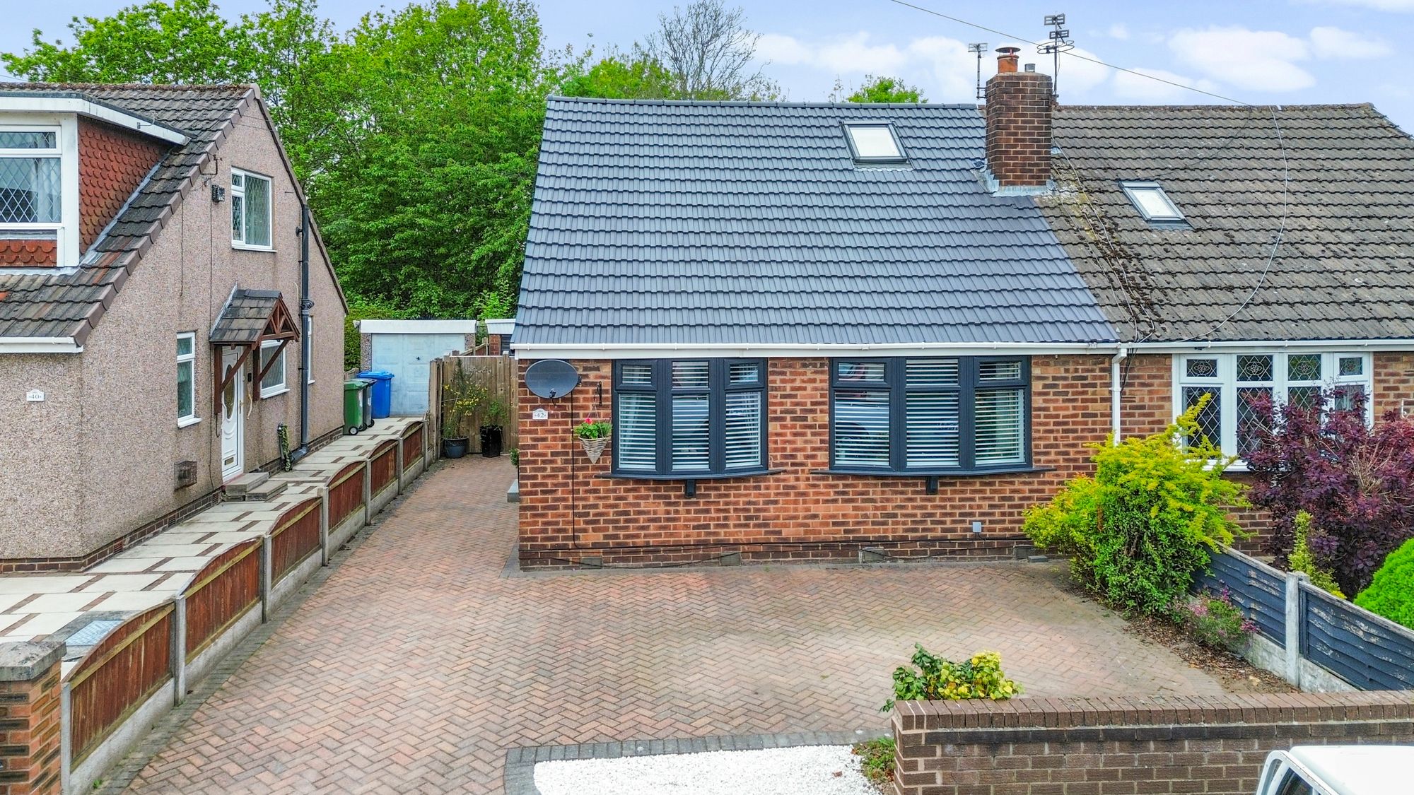 2 bedroom Link detached house For Sale