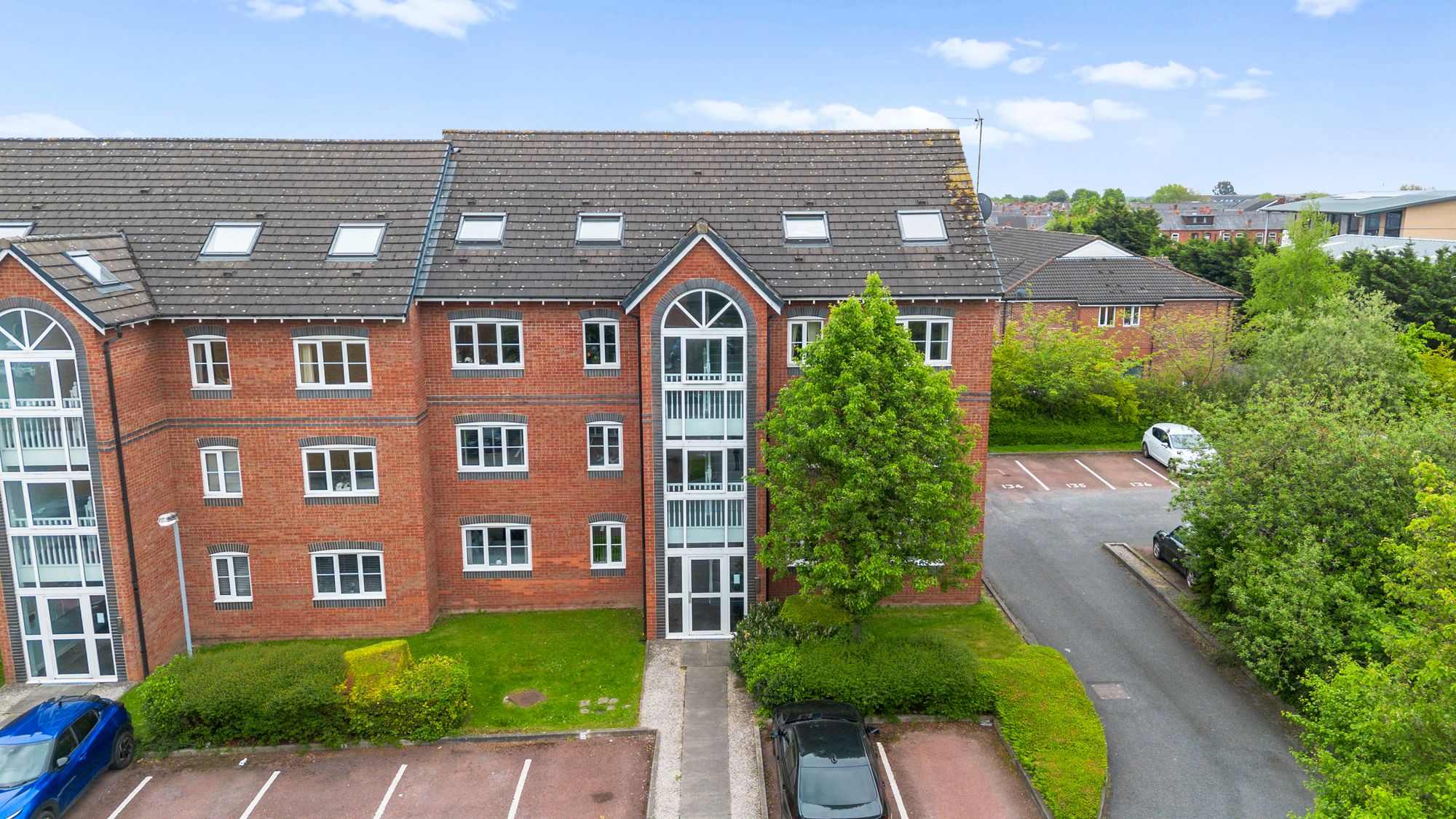 2 bedroom Apartment Under Offer