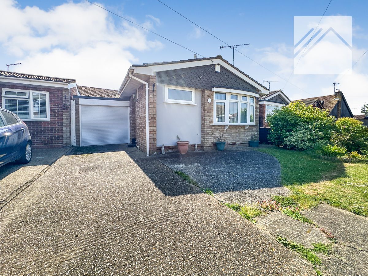 1 bedroom Detached bungalow Under Offer