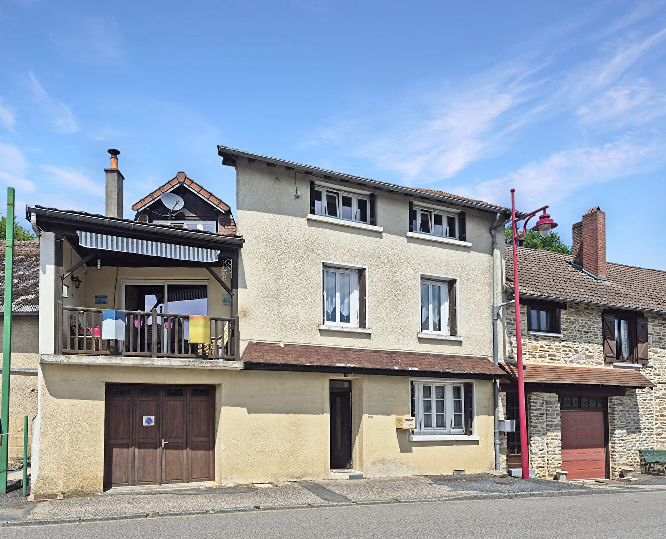3 bedroom Village House For Sale