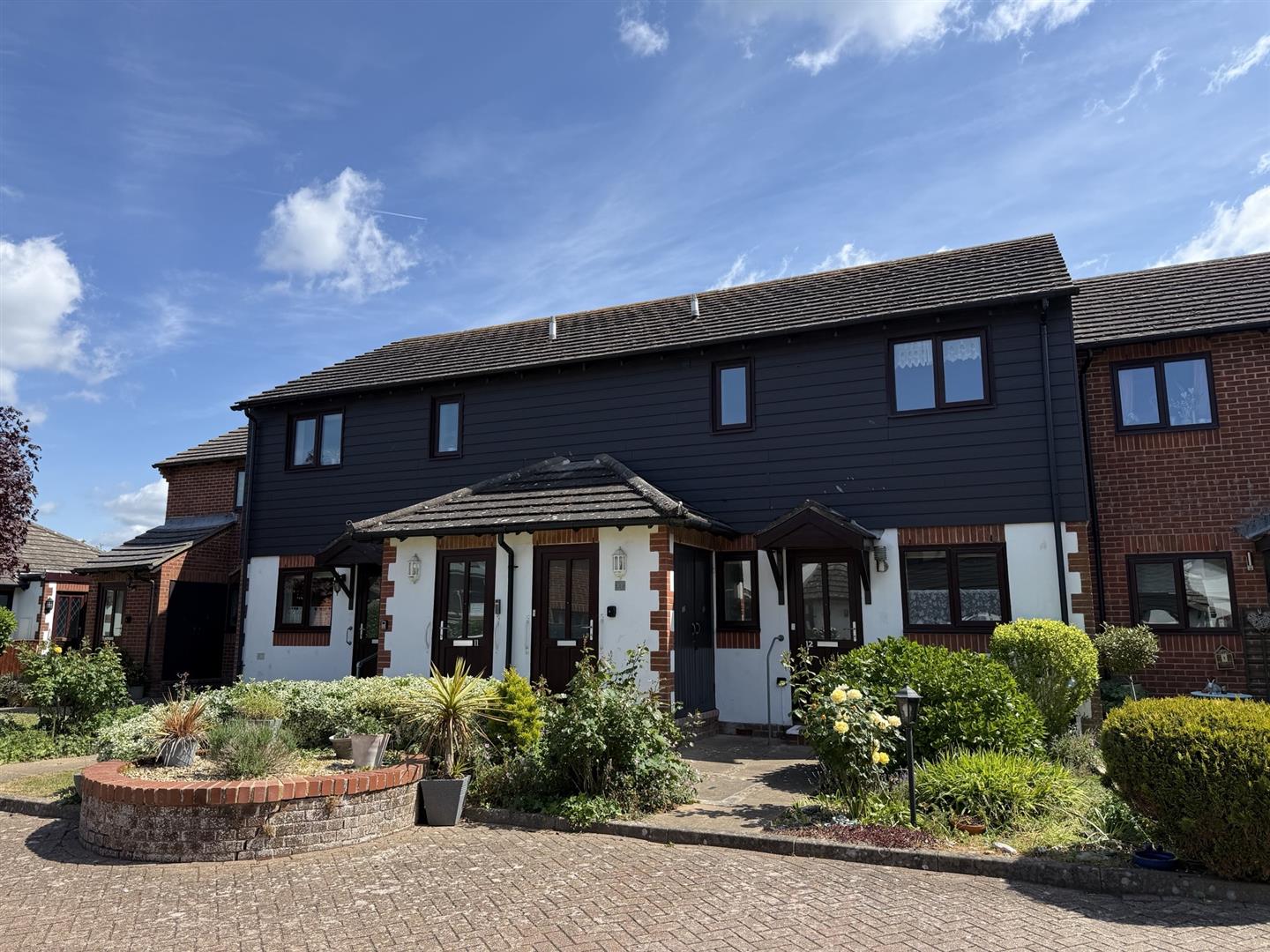1 bedroom Flat To Let