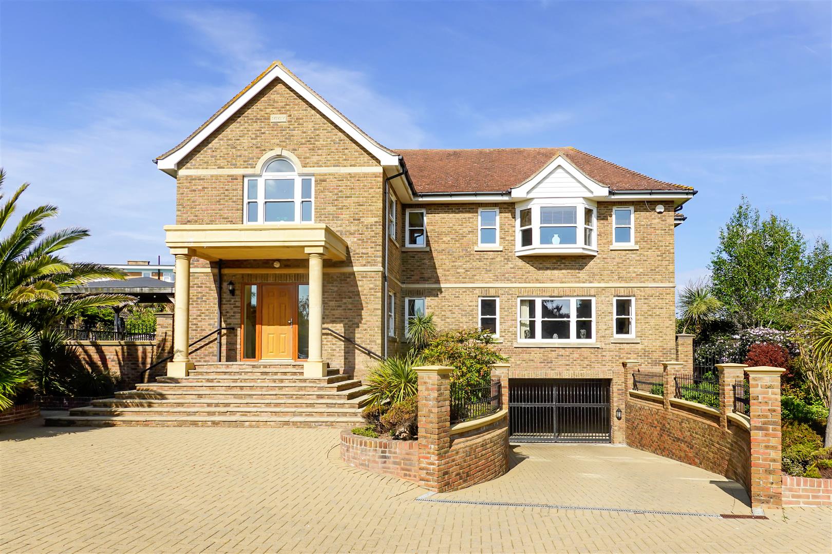 2 bedroom Apartment Sold
