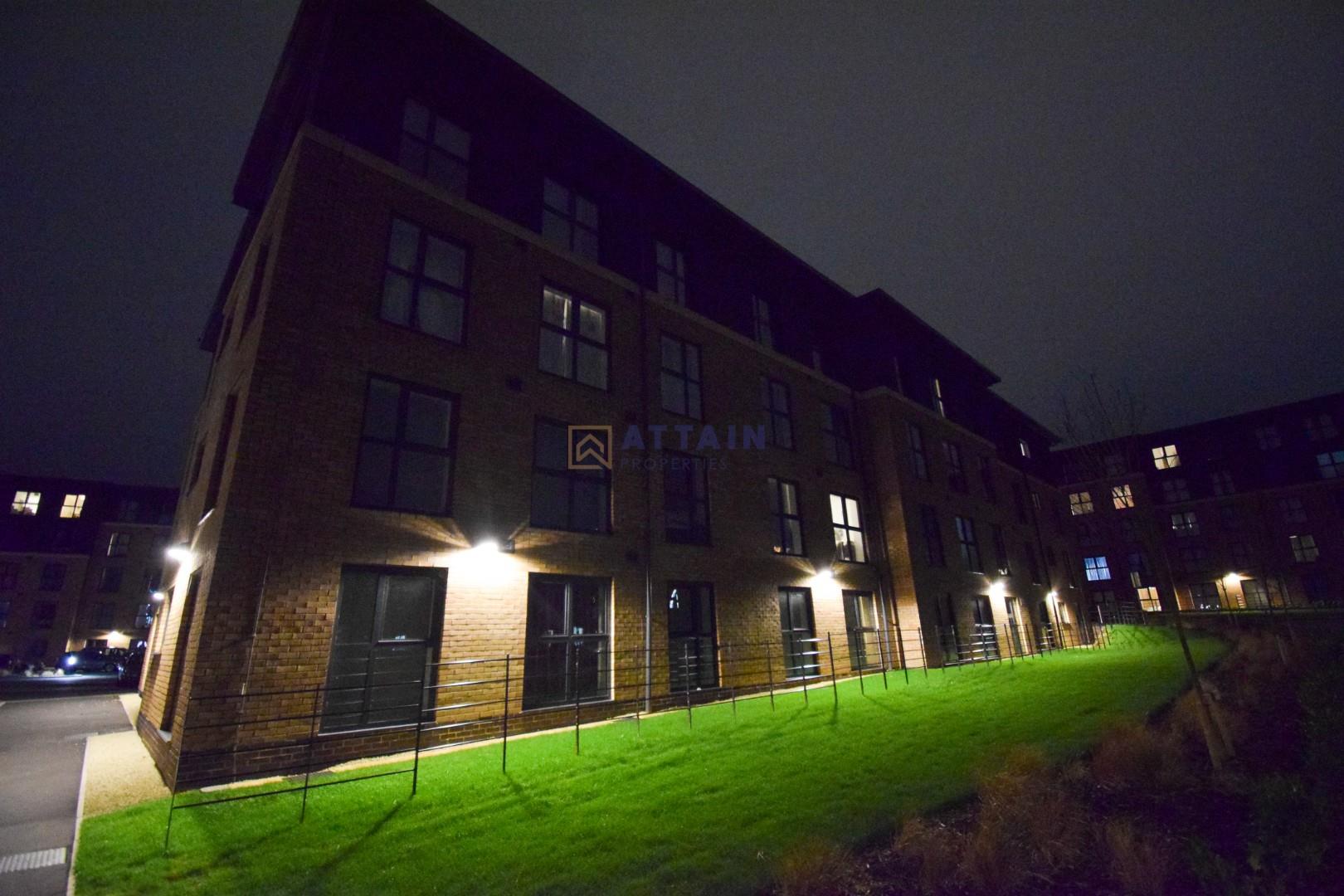 2 bedroom Block of Apartments To Let