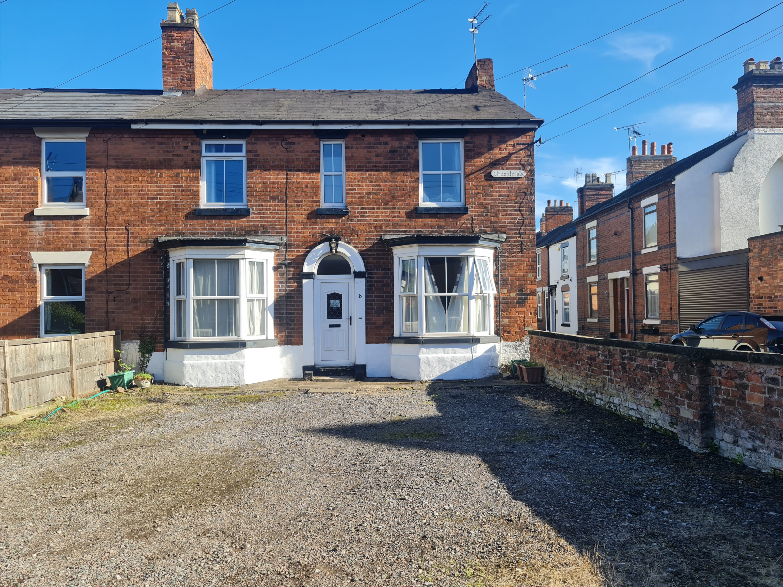 8 bedroom House share To Let